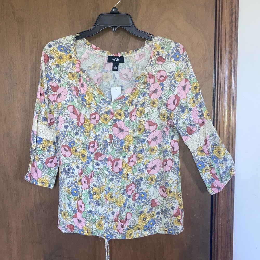 AGB floral print lightweight boho top with crochet detail size S - Picture 13 of 17